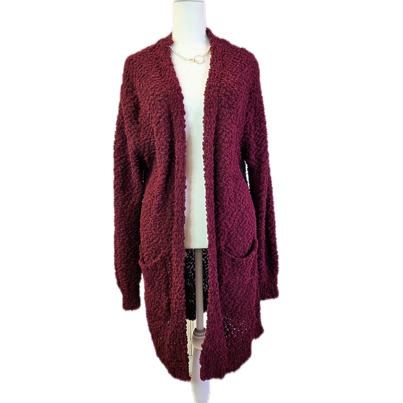 Sweaters - NWT Elegant Maroon Open Front Popcorn Cardigan
